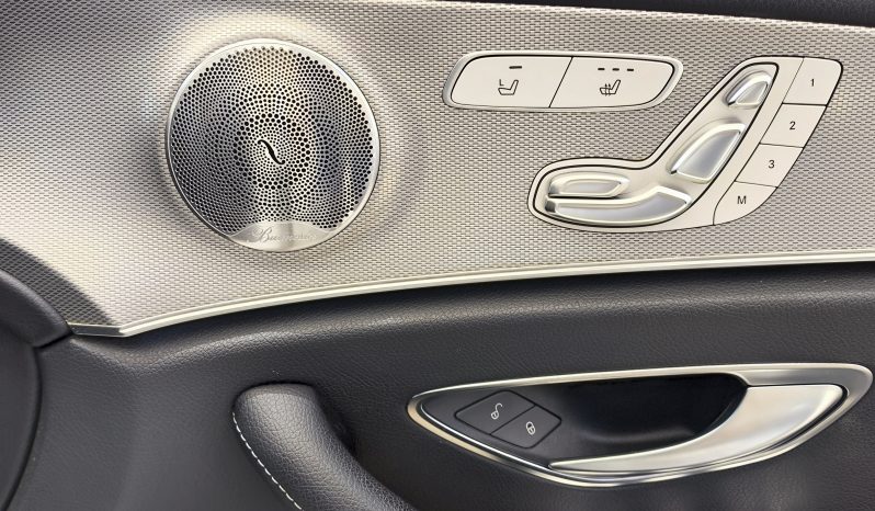 
								2019 Mercedes E 220 D Station Wagon Avantgarde dolu									