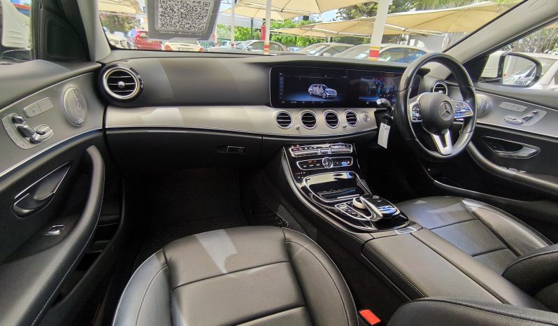 
								2019 Mercedes E 220 D Station Wagon Avantgarde dolu									