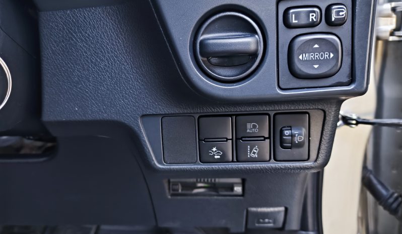 
								2017 Model Toyota Corolla Axıo 1.3 Benzin Otomatik dolu									