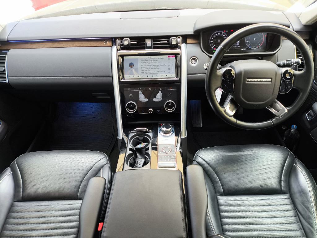 2019 Model Land Rover Discovery Hsetd6   3.0