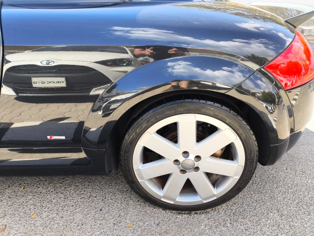 2004 Model Audi TT Quatro S-Line