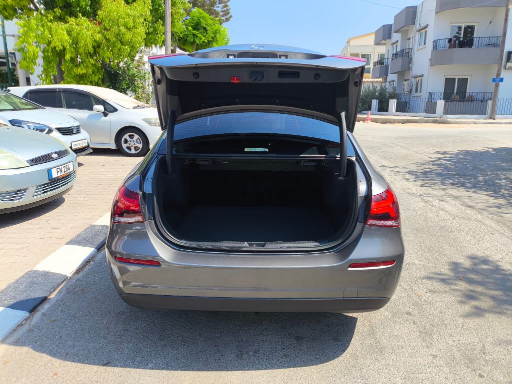 2021 Model Mercedes-Benz A180i 1.3