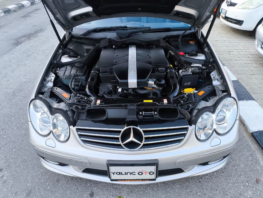 2004 Model Mercedes-Benz CLK 320i Coupe 3.2 cc