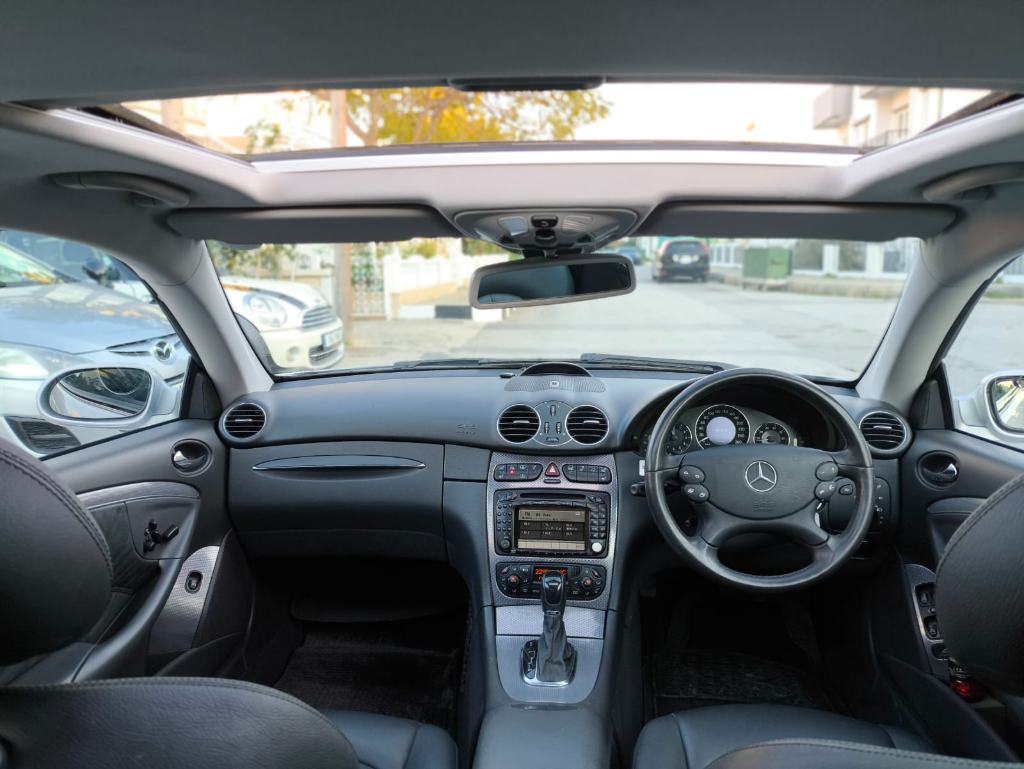 2004 Model Mercedes-Benz CLK 320i Coupe 3.2 cc