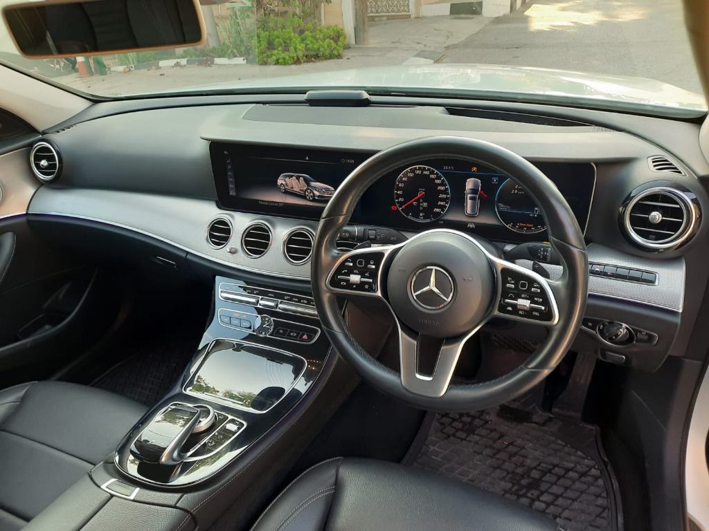 Mercedes-Benz E 220 D