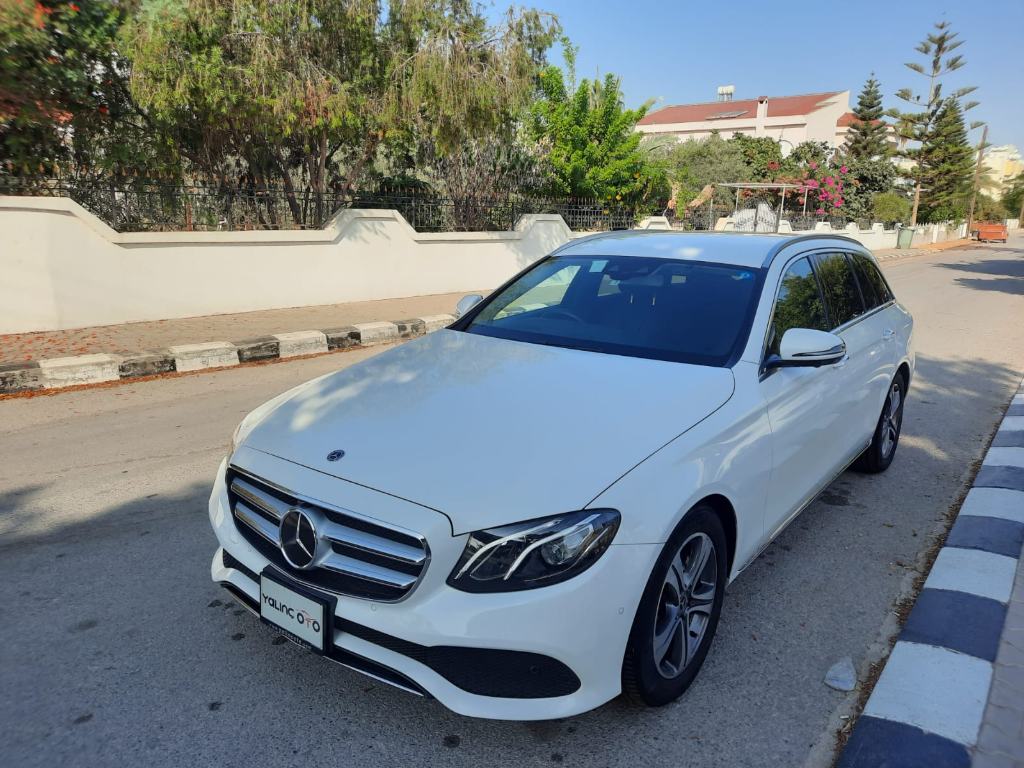 Mercedes-Benz E 220 D