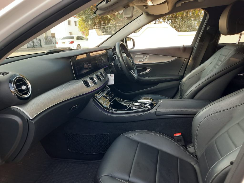 Mercedes-Benz E 220 D