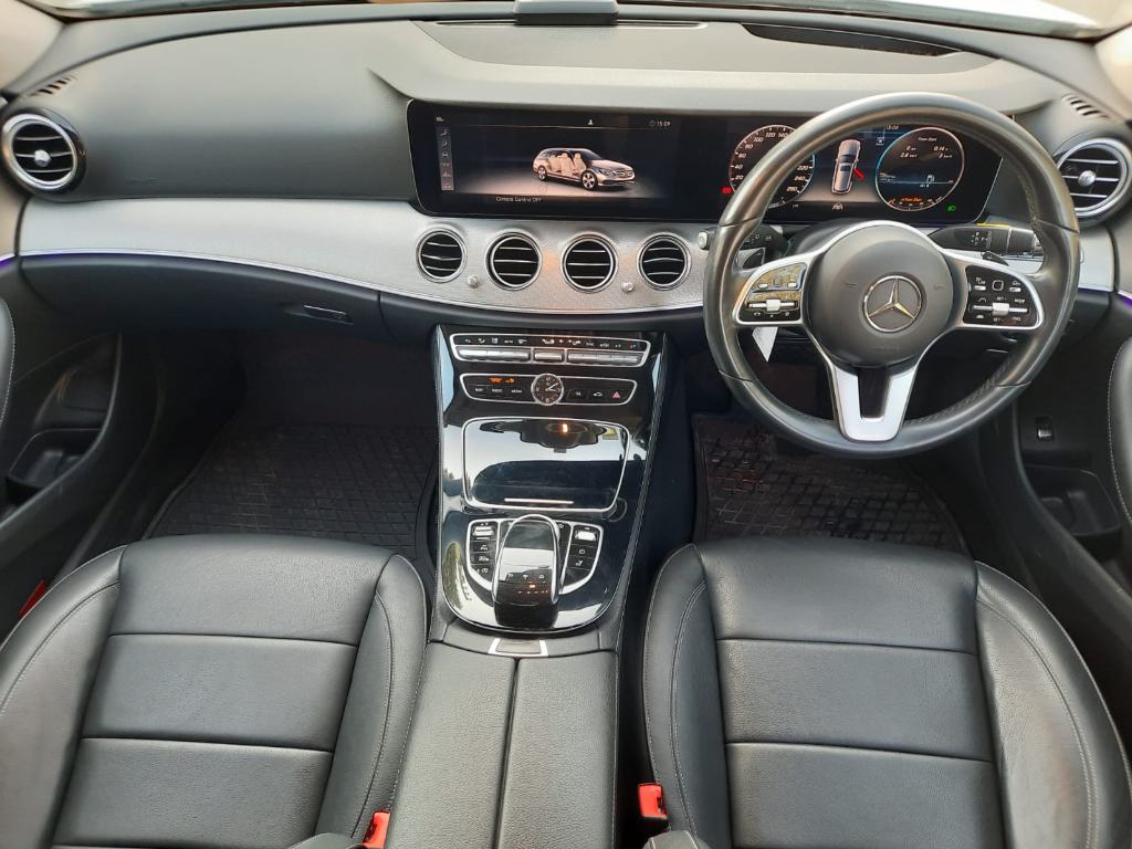Mercedes-Benz E 220 D