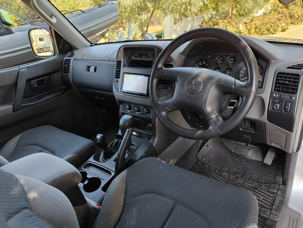 2003 Model Mitsubishi Pajero  3.0   V6