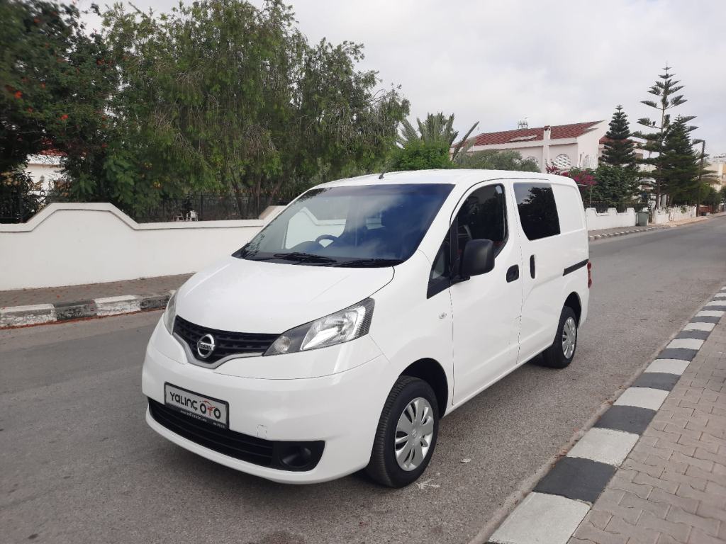 Nissan NV200
