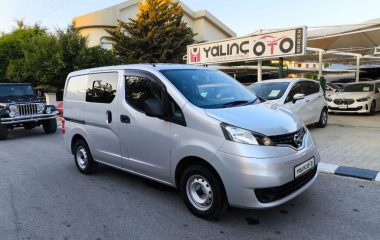 Nissan NV200