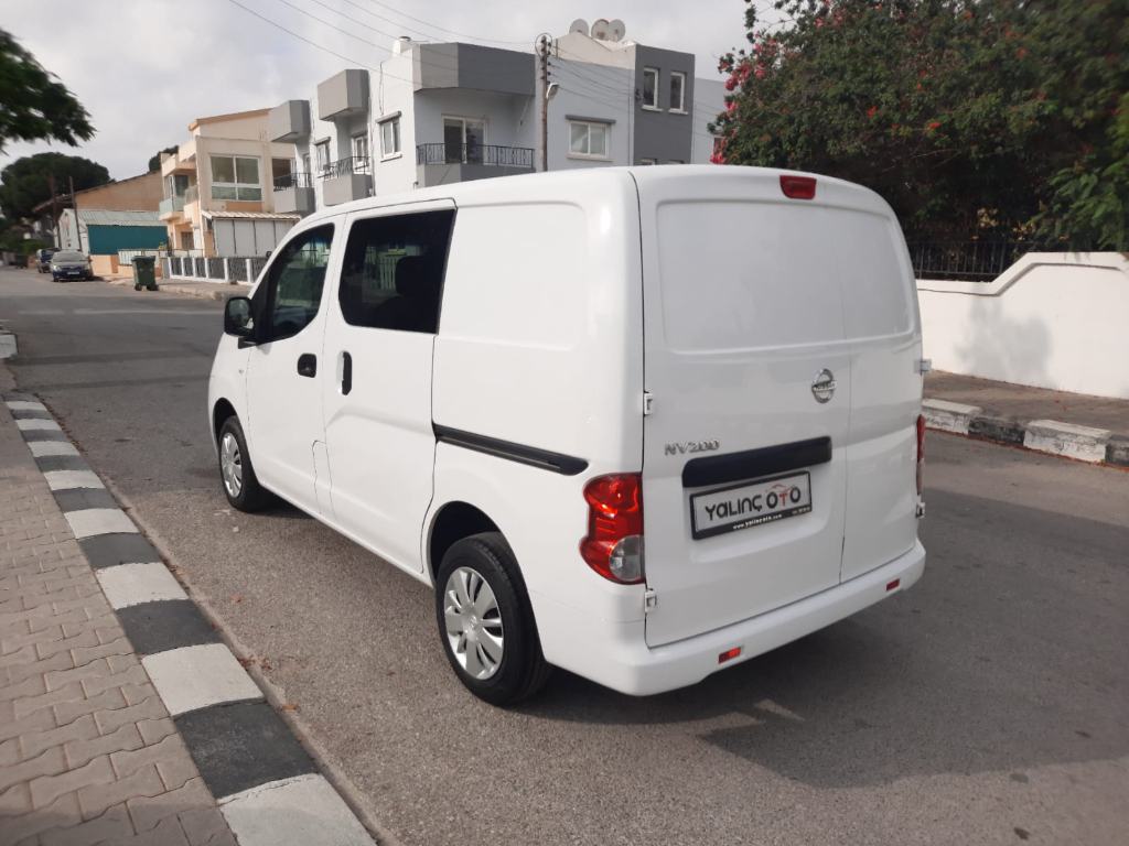 Nissan NV200