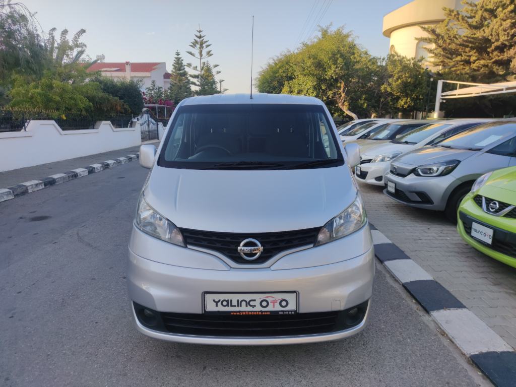 Nissan NV200