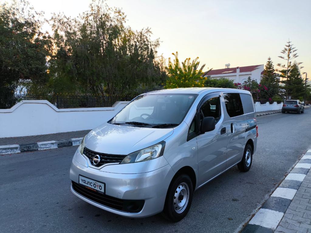 Nissan NV200