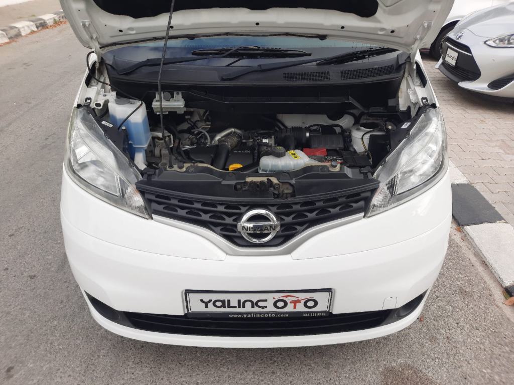 Nissan NV200