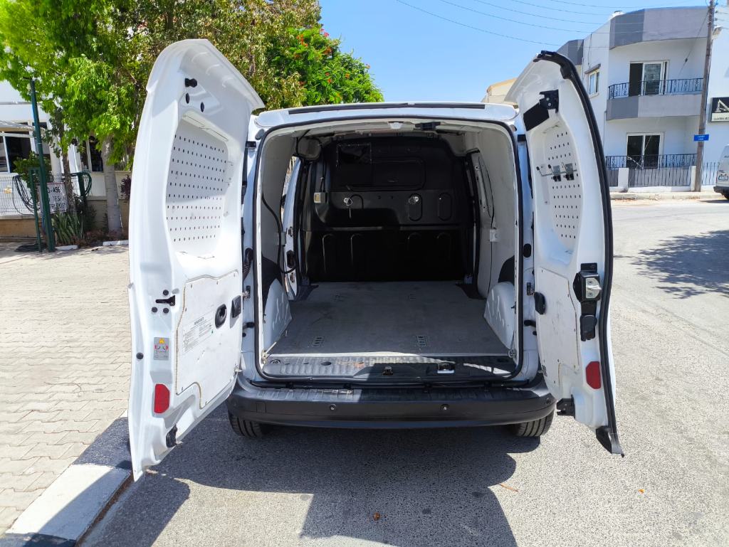 2015 Model Renault Kangoo Maxi Business Express