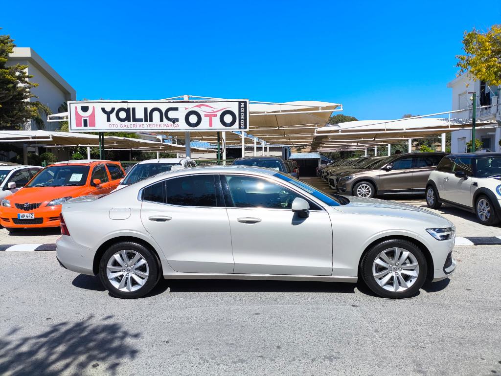 2020 Model Volvo S60 R-Design 2.0 T4