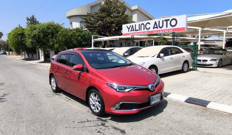 
								2015 Model Toyota Auris Panaromik Tavan dolu									