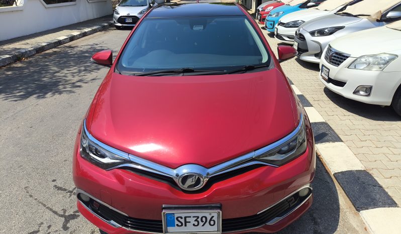 
								2015 Model Toyota Auris Panaromik Tavan dolu									