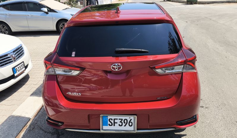 
								2015 Model Toyota Auris Panaromik Tavan dolu									