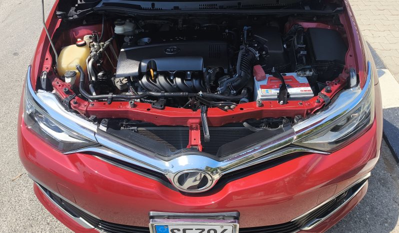 
								2015 Model Toyota Auris Panaromik Tavan dolu									