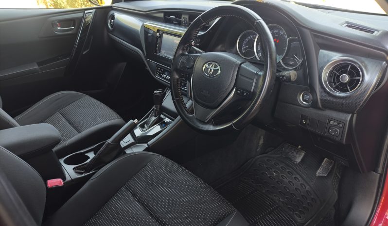 
								2015 Model Toyota Auris Panaromik Tavan dolu									
