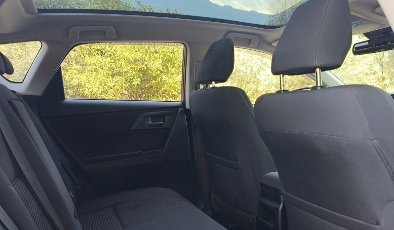 
								2015 Model Toyota Auris Panaromik Tavan dolu									