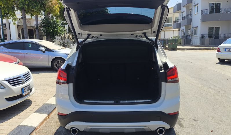 
								2021 Model BMW X1 xDrive18d – 1.990 cc Dizel Otomatik dolu									