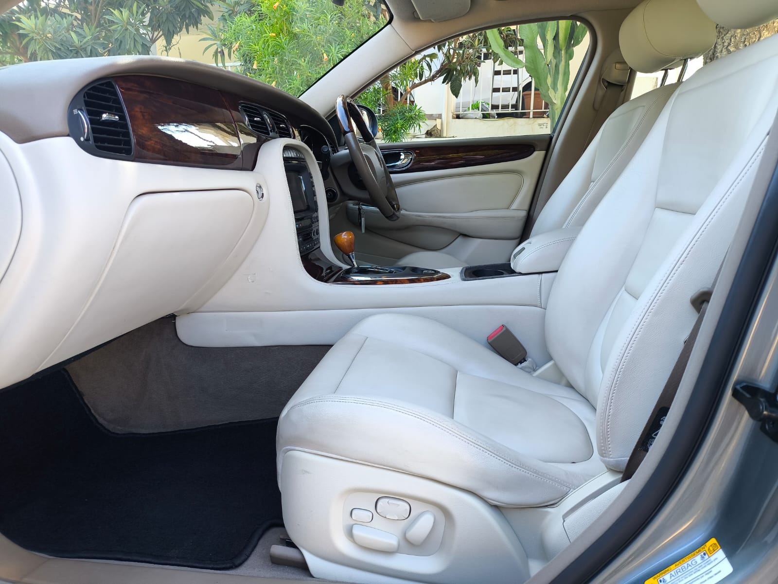 2004 Model Jaguar Xj8 Klasik 3.5 cc Benzin