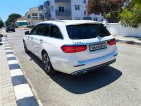 Mercedes-Benz E 220 D