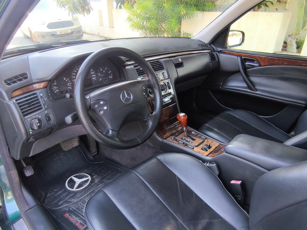 2002 Model Mercedes-Benz E220d   2.2 cc