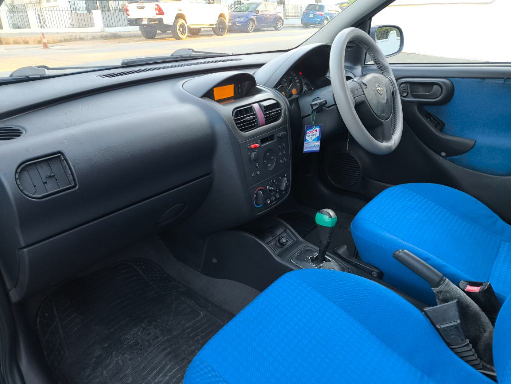 2002 Model Opel Corsa 1.2 cc Benzin Otomatik
