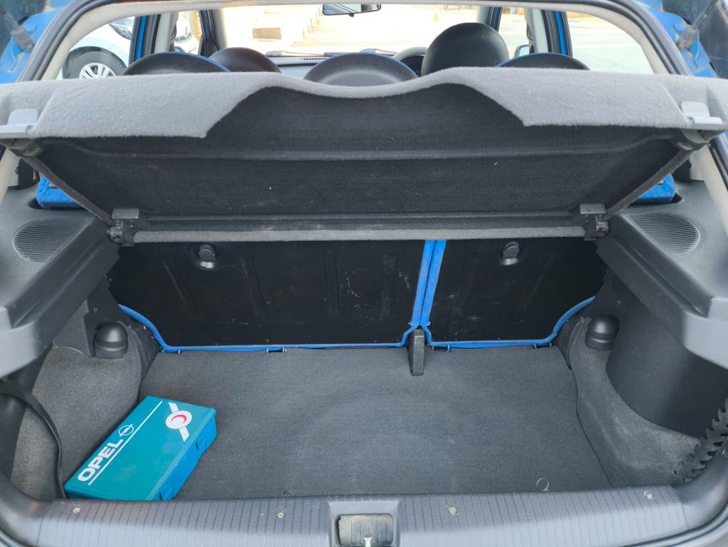 2002 Model Opel Corsa 1.2 cc Benzin Otomatik